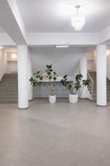 Spațiu comercial, de 1,463 mp, în Central