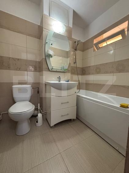 Apartament cu 2 camere decomandat, mobilat în Micro 6