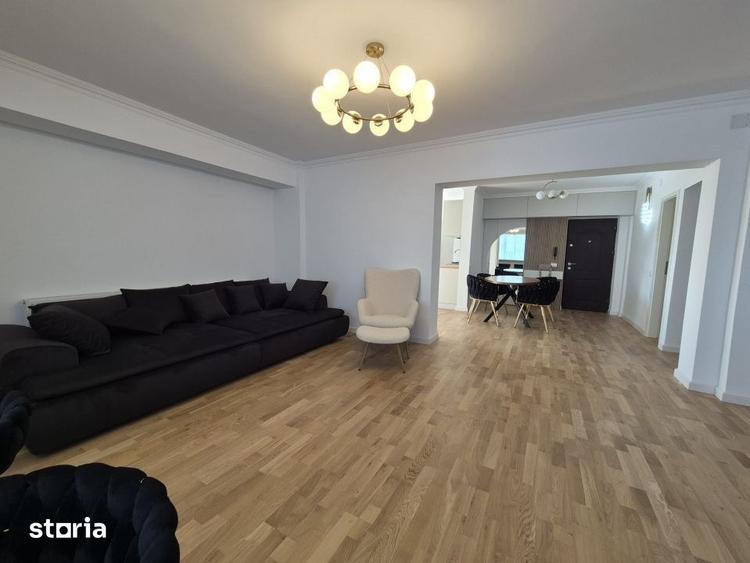 Apartament cu 3 camere în Craiovei