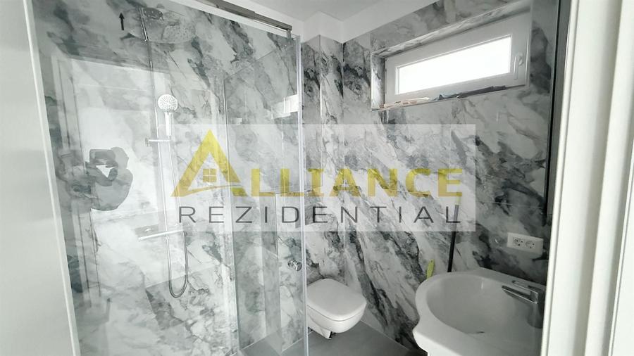 Casă individuală cu 4 camere cu Canalizare în Berceni