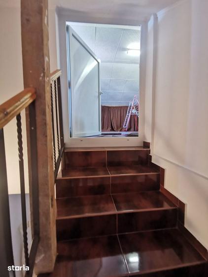 Casă cu 4 camere cu Teren 450 Mp în Central