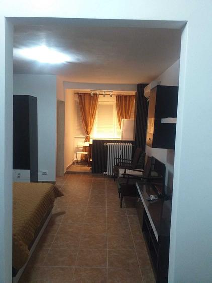 Garsonieră semidecomandată în Colentina