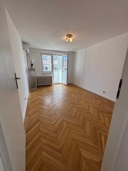 Apartament cu 2 camere decomandat, mobilat în Arcul de Triumf