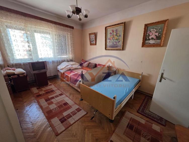 Apartament cu 3 camere decomandat în Orașul Vechi