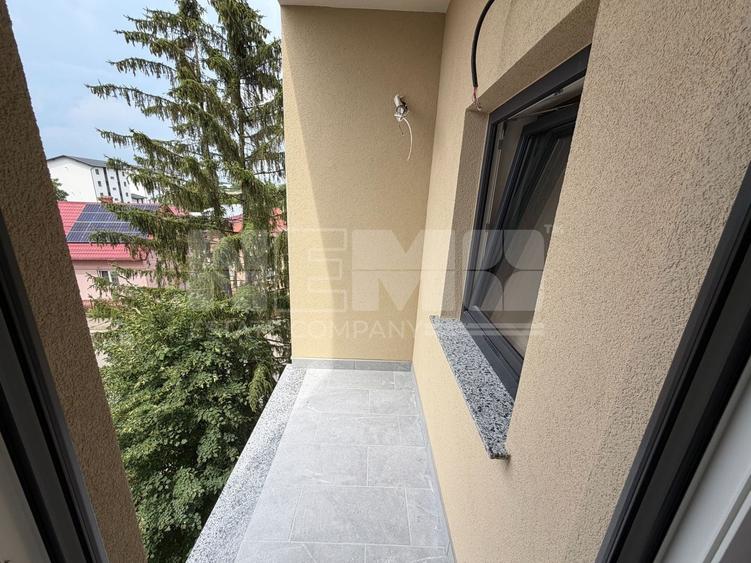 Apartament cu 2 camere decomandat în Central
