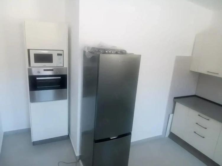 Casă cu 4 camere cu Teren 260 Mp în Casa de Cultură