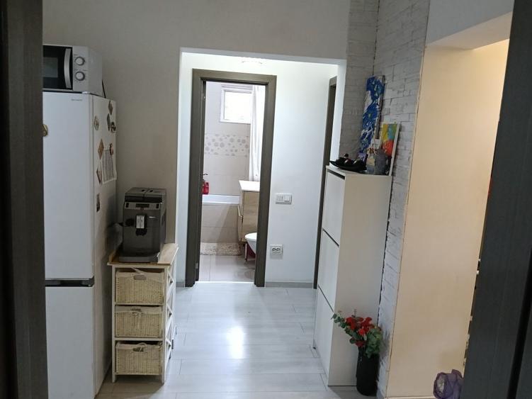 Vand apartament 3 camere, decomandat - 7
