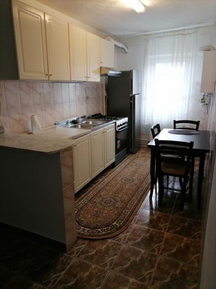 Apartament cu 2 camere decomandat, mobilat în Răcădău