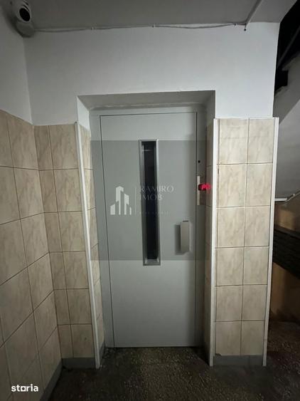 Garsonieră în Titan