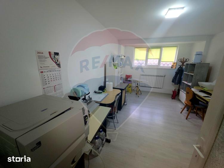 Spațiu comercial, de 45 mp, în Central