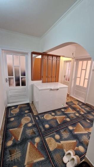 Apartament cu 3 camere decomandat în Sfântu Ilie