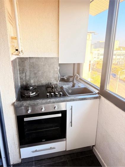 Apartament cu 2 camere decomandat în 1 Mai