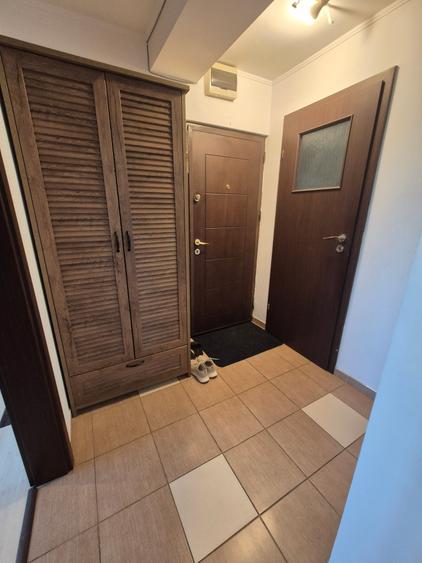 Apartament cu 2 camere decomandat în Drumul Taberei