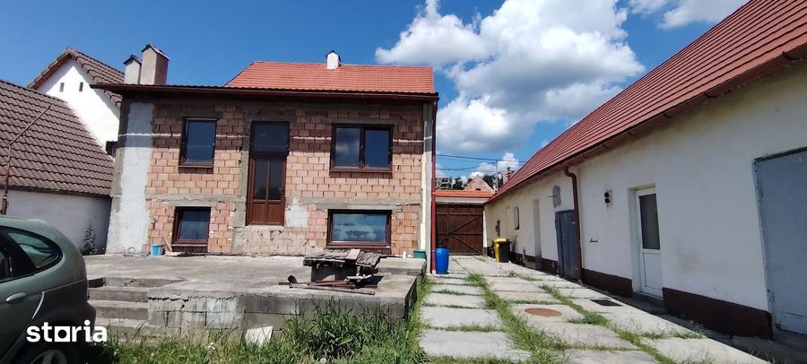 De vanzare o proprietate cu 2 corpuri de cladire ?i teren, in Agnita - 4