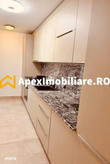 Apartament cu 2 camere semidecomandat în Centrul Civic