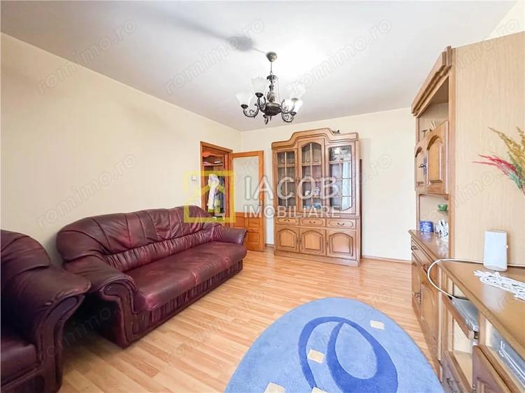 Apartament cu 2 camere semidecomandat în Bistrița Lac