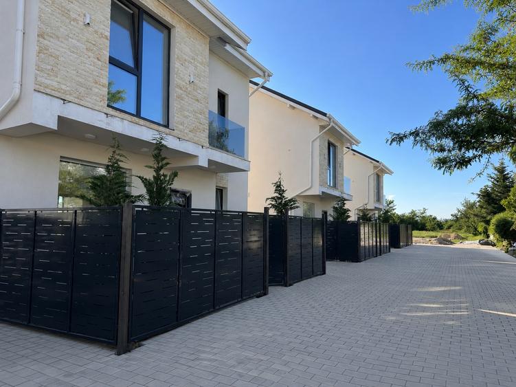 Casă individuală cu 4 camere cu Canalizare în Bragadiru