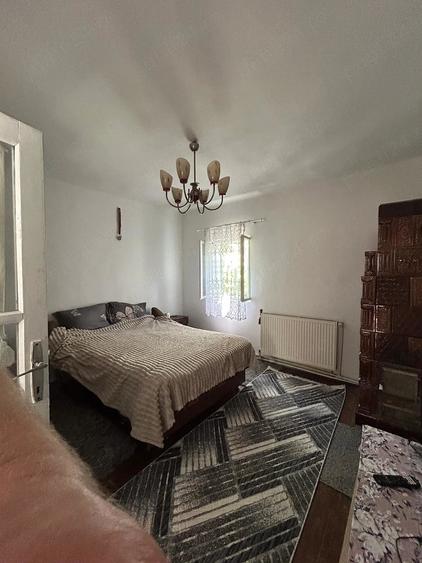 Casă cu 5 camere cu Teren 3642 Mp în Zănești
