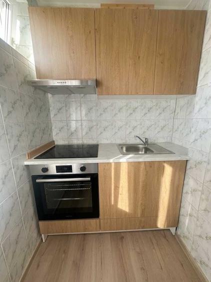 Apartament cu 3 camere decomandat în Dacia
