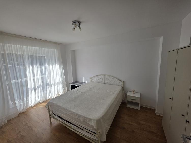 Apartament cu 2 camere decomandat în Fundeni