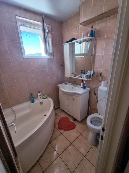 Apartament cu 2 camere semidecomandat în Exterior Vest