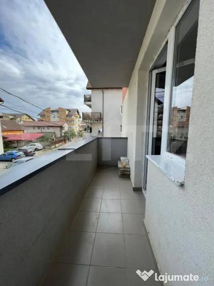 Apartament cu 3 camere semidecomandat în Florești