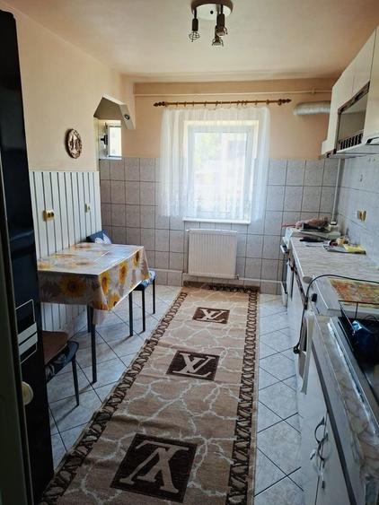 Apartament cu 2 camere decomandat în Vasile Aaron