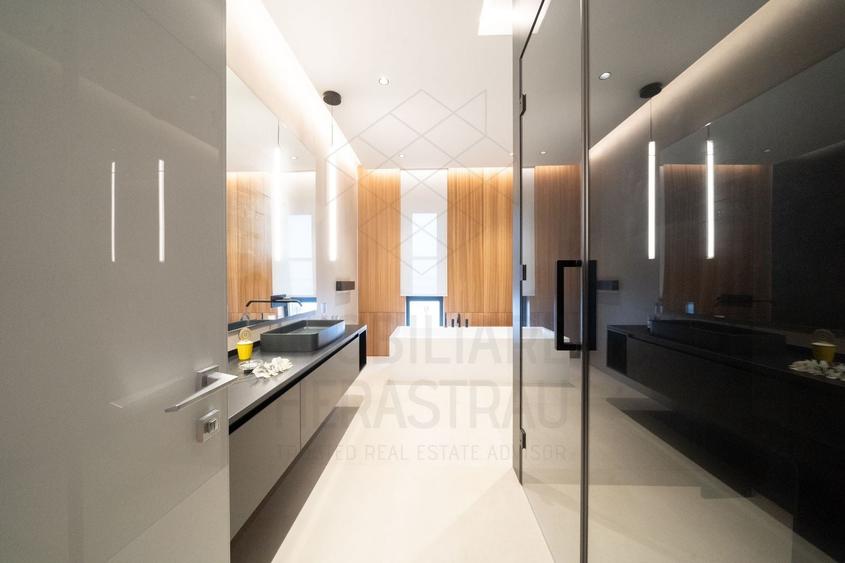 Penthouse cu 5 camere decomandat, mobilat în Băneasa