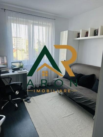 Apartament cu 3 camere decomandat, mobilat în Apărătorii Patriei