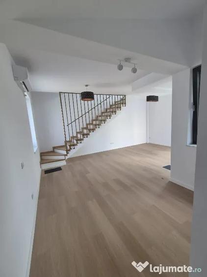 Casă cu 1 camere cu Teren 100 Mp în Parcul Carol
