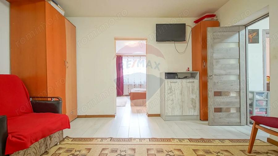 Casă cu 3 camere cu Teren 302 Mp în Blumăna