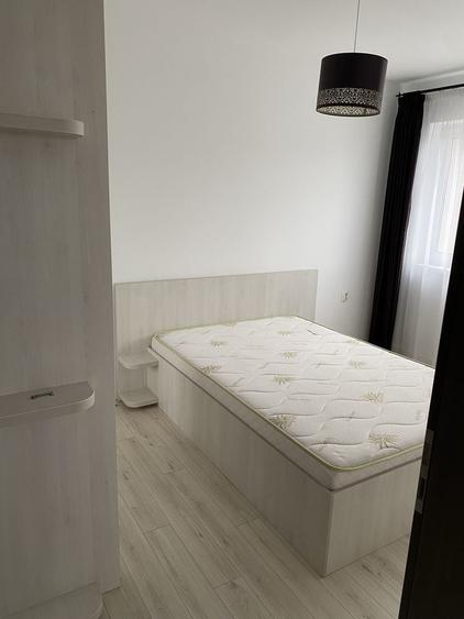Apartament cu 2 camere decomandat în Florești