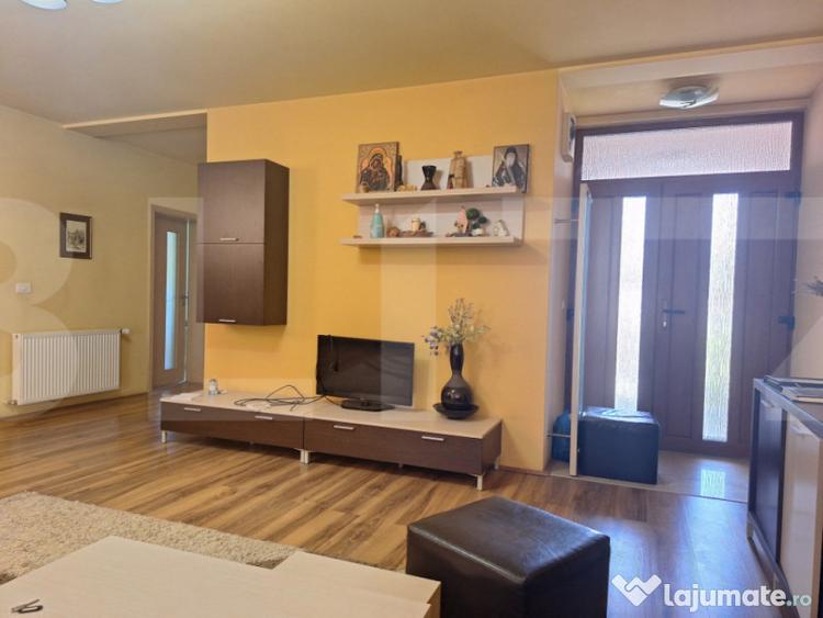 Casă cu 7 camere cu Teren 680 Mp în Mehala