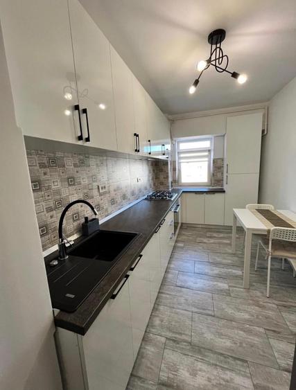Apartament cu 2 camere decomandat în Inel I
