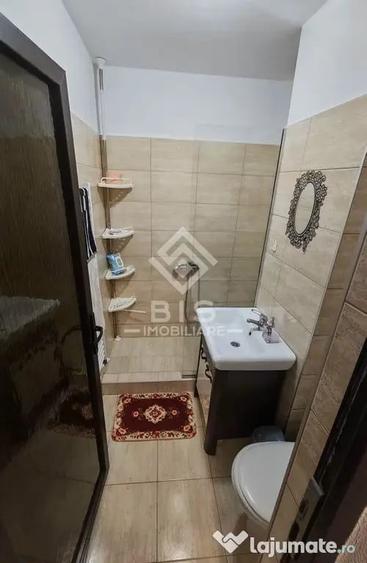 Garsonieră decomandată în Central