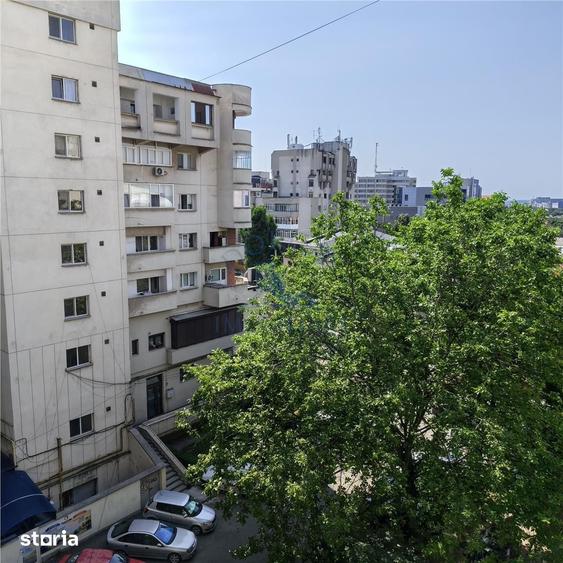 Apartament cu 4 camere în Ultracentral