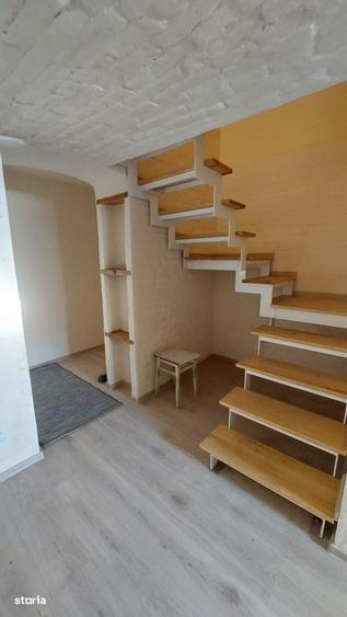 Apartament cu 3 camere semidecomandat în Iosefin