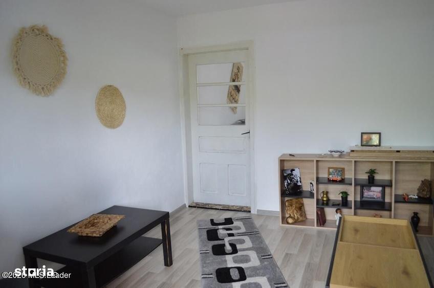 Casă cu 4 camere în Slatina