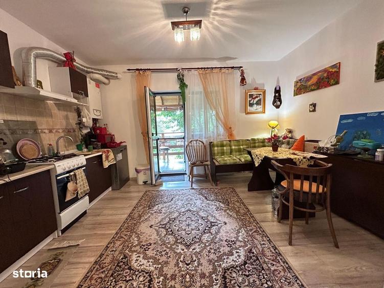 Casă cu 4 camere în Central