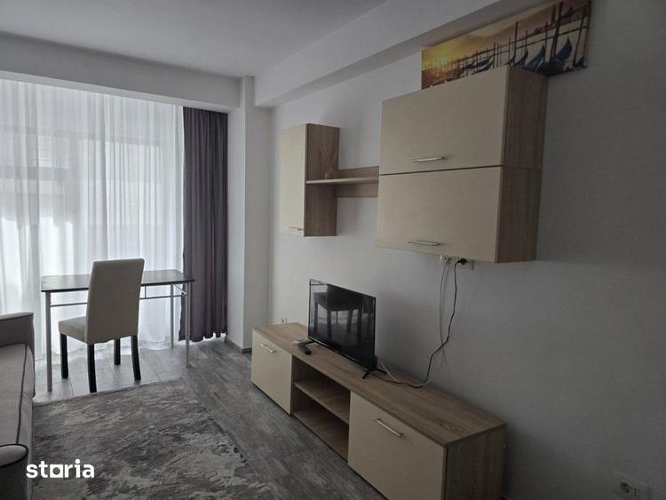 Apartament cu 2 camere, mobilat în Central