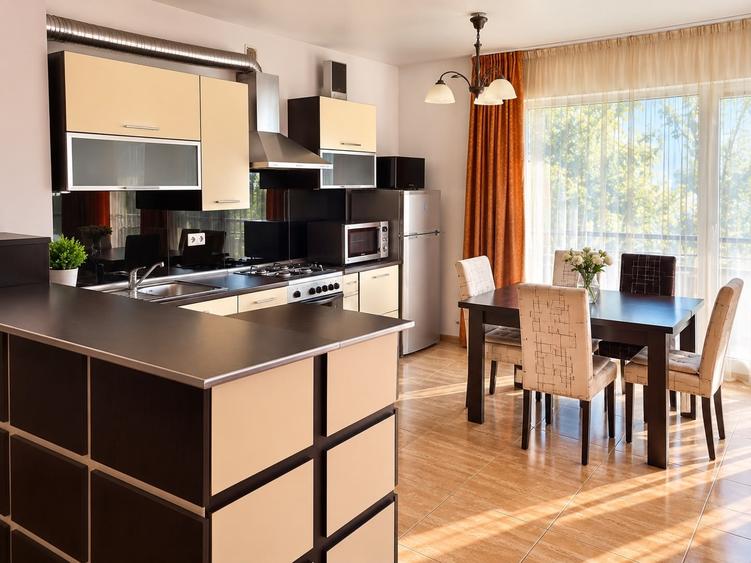Apartament cu 3 camere în Universitate
