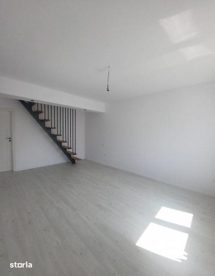 Casă cu 5 camere cu Teren 250 Mp în Central