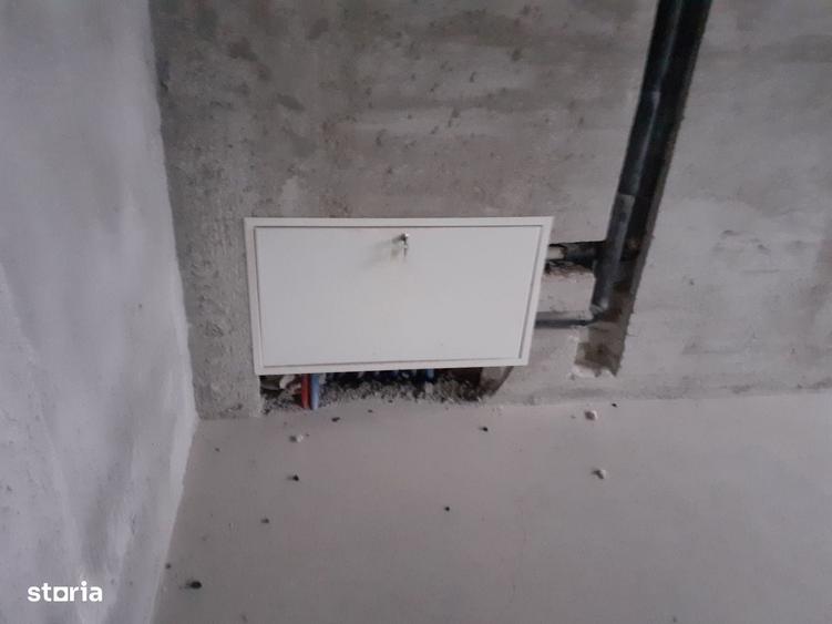 Casă cu 4 camere cu Teren 7650 Mp în Central