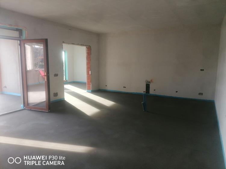 Casă cu 3 camere în Central