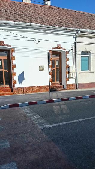 Spațiu comercial, de 25 mp, în Central
