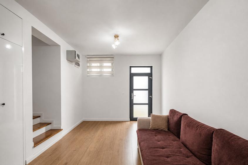 Duplex cu 3 camere cu Canalizare în Dumbrăvița