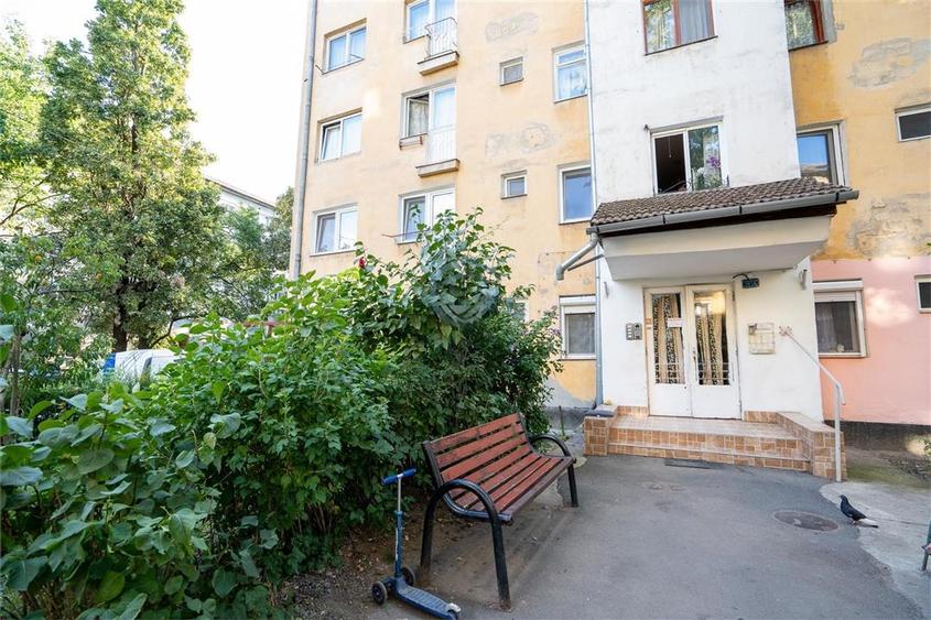 Apartament cu 2 camere decomandat în Nufărul