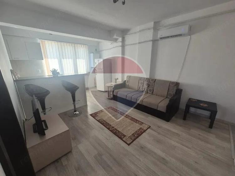 Apartament 3 camere | Semidecomandat | Centru | 500 /luna - 2