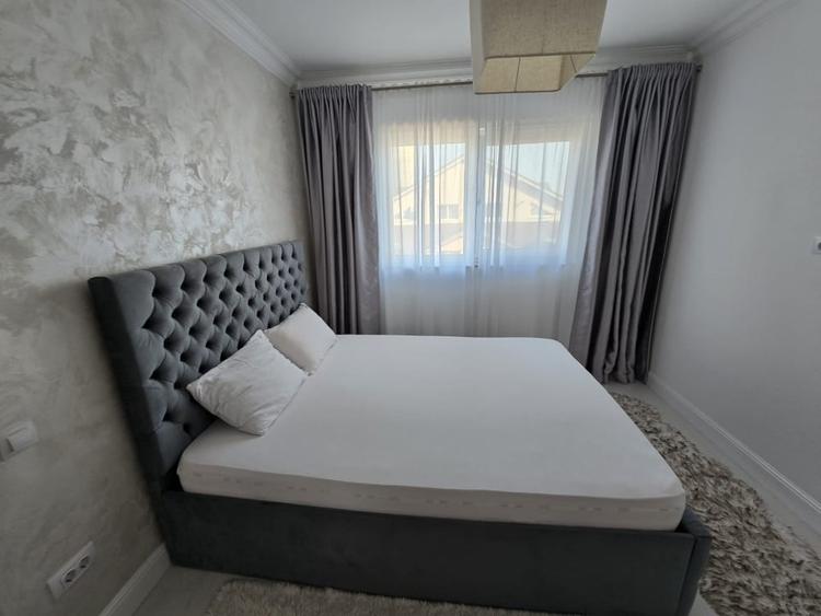 Apartament cu 3 camere decomandat, mobilat în CFR