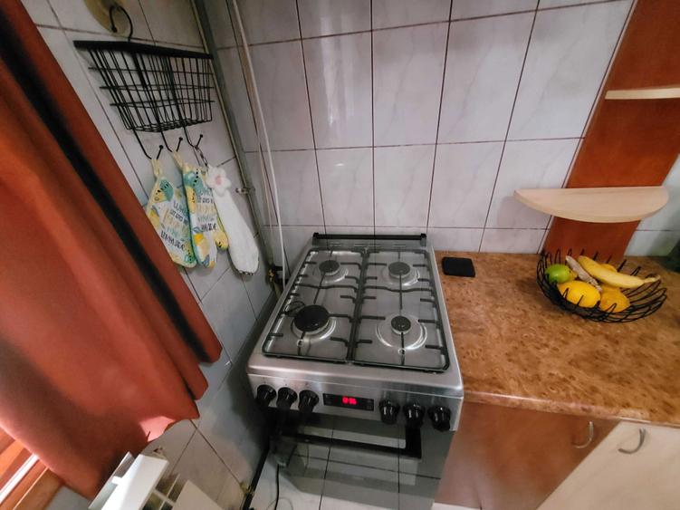 Apartament cu 2 camere decomandat în Nicolina